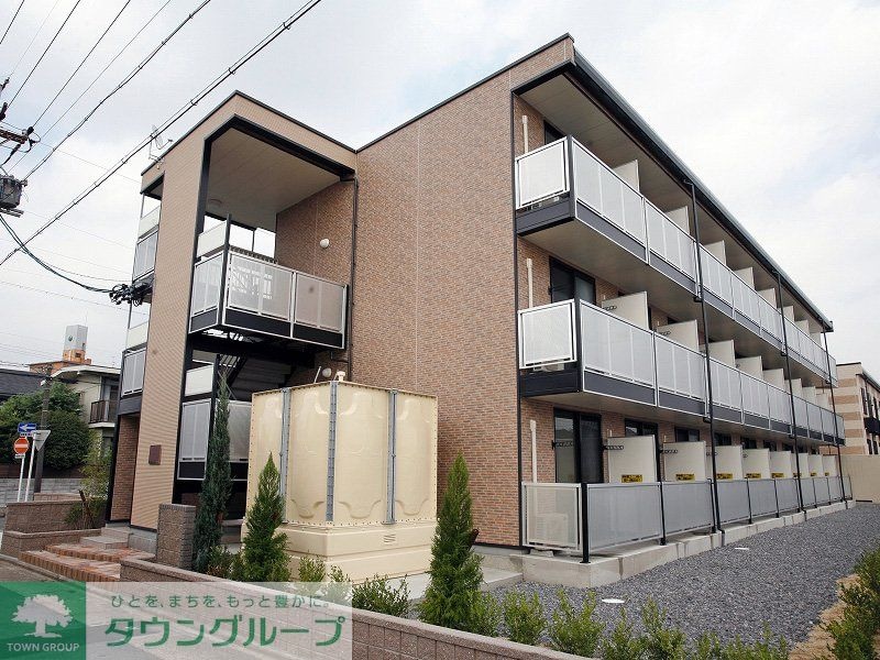 レオパレス赤坂西棟の物件外観写真