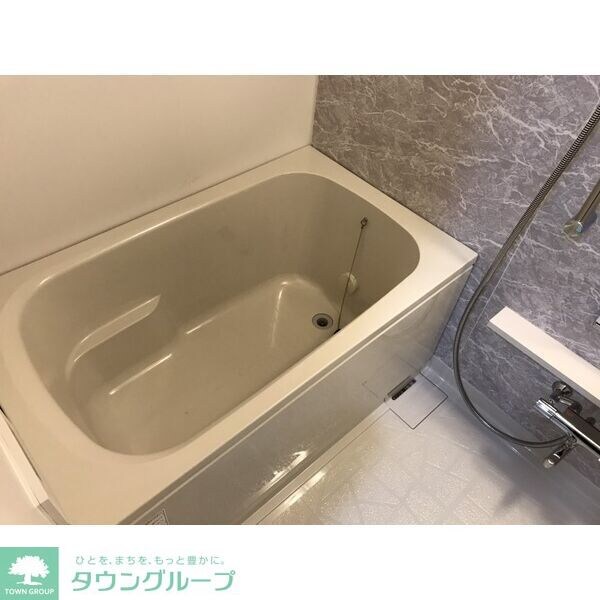 モンテーニュ名駅の物件内観写真