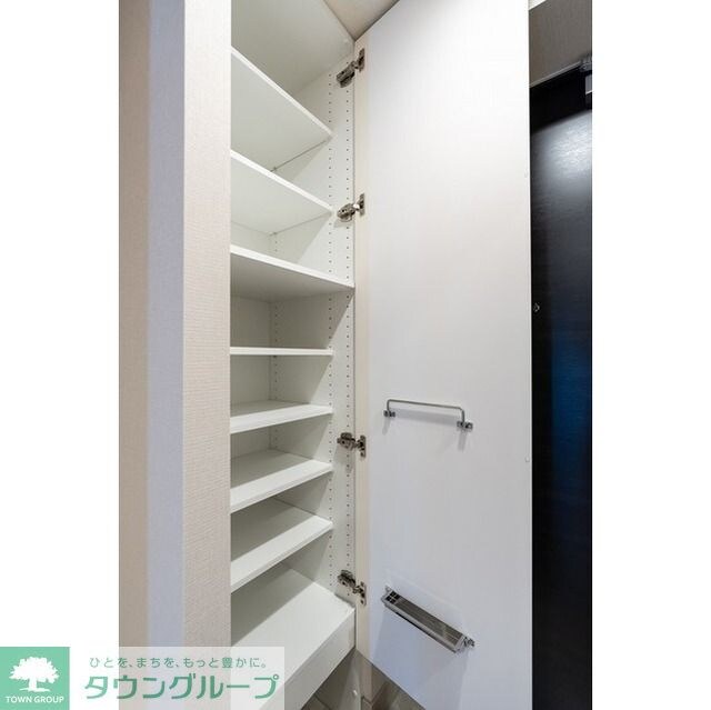 コンフォリア・リヴ東中野の物件内観写真