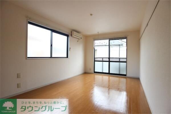 ライジングコートの物件内観写真