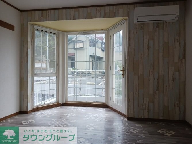 ゼルコヴァの物件内観写真