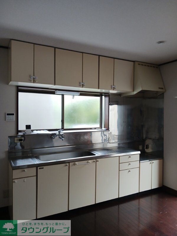 福生市南田園3-6-8戸建の物件内観写真