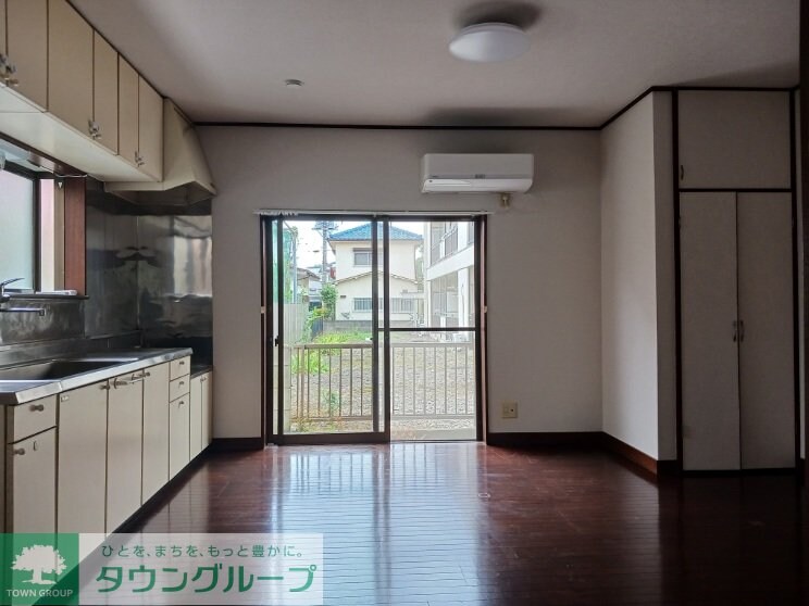 福生市南田園3-6-8戸建の物件内観写真