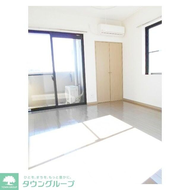 公郷エスポアの物件内観写真