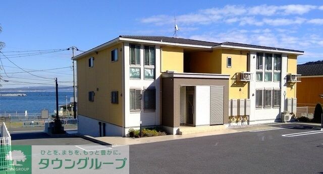 モナヴェールIIIの物件外観写真