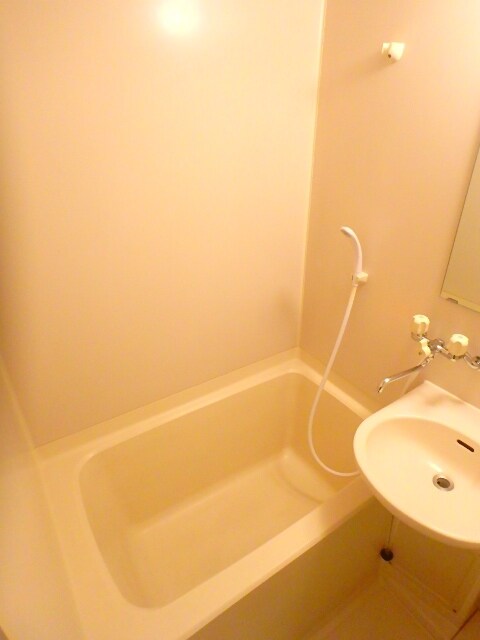 ホワイトガーデン東田の物件内観写真