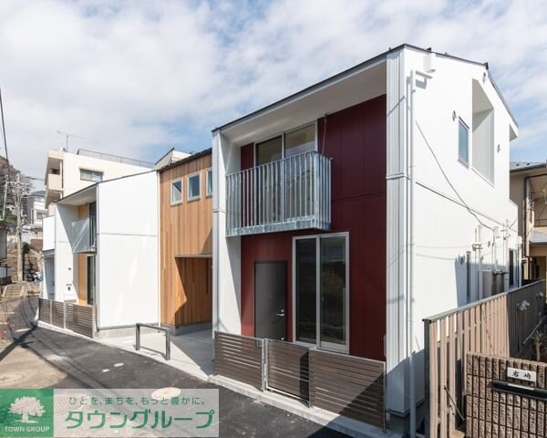 カーサヴァリエッタ岸谷の物件外観写真