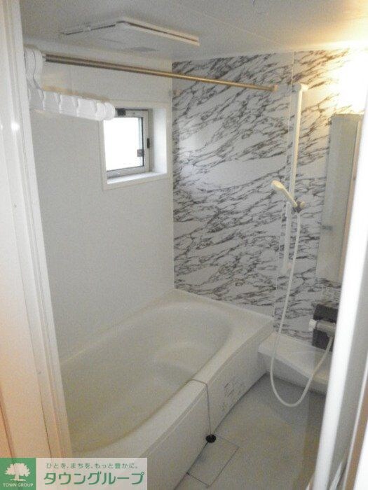 ペルーシェ B棟の物件内観写真