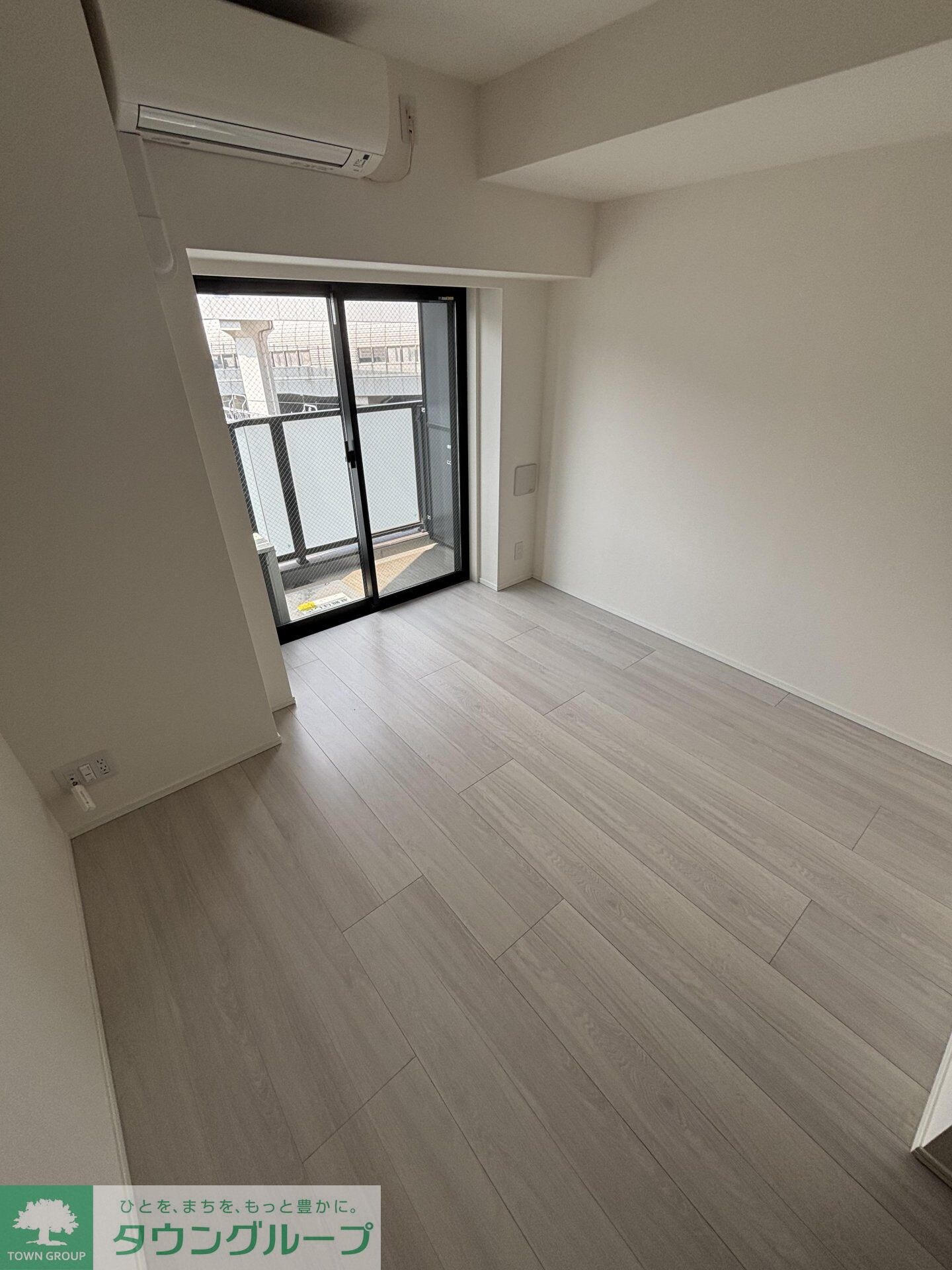 スパシエイラーレ横浜の物件内観写真