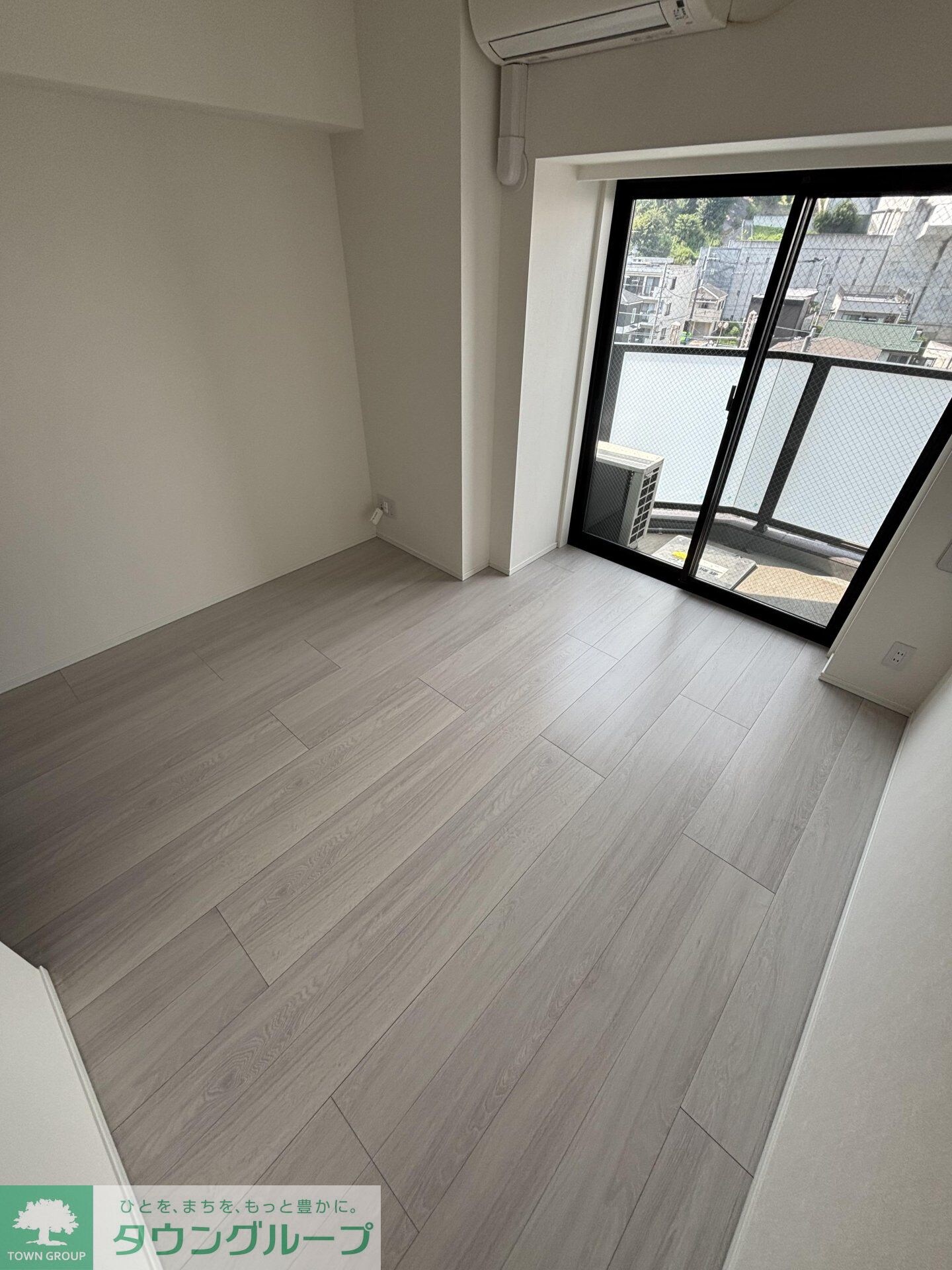 スパシエイラーレ横浜の物件内観写真