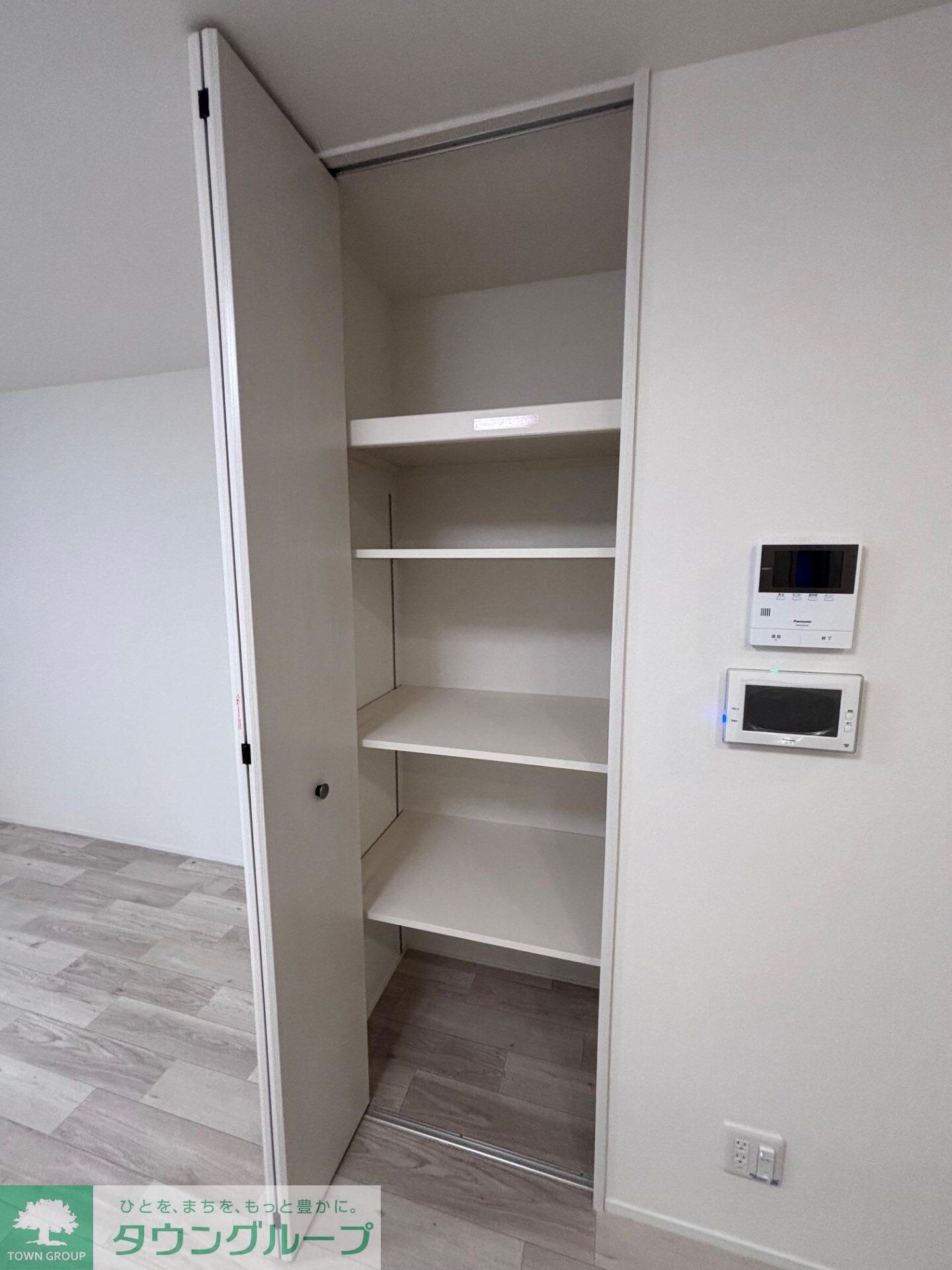 カーサ エレンシアの物件内観写真