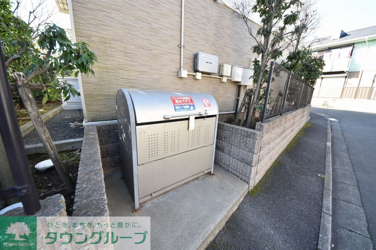 レオパレスメイプルハイム高野台1号館の物件内観写真