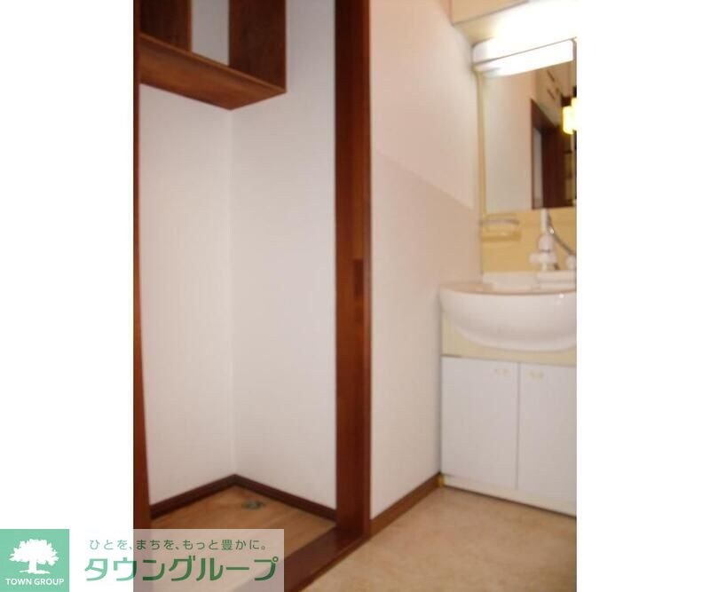 杉並区和泉4丁目貸家の物件内観写真