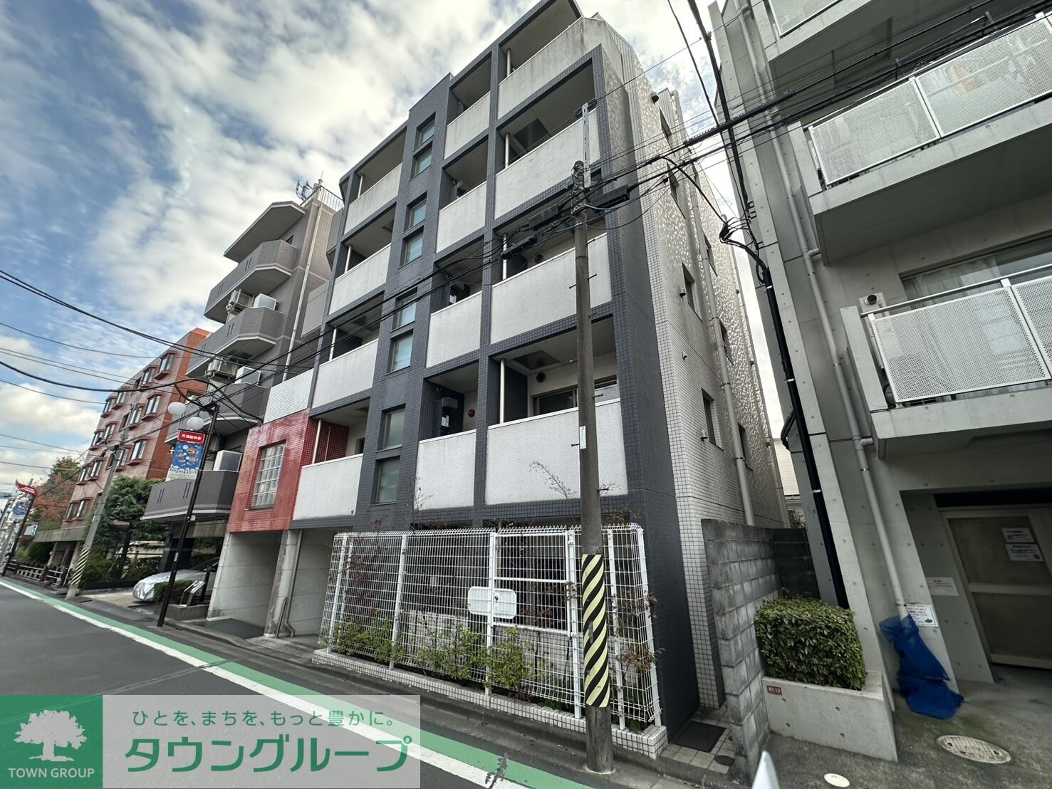 ビバリーホームズ荻窪IIの物件外観写真