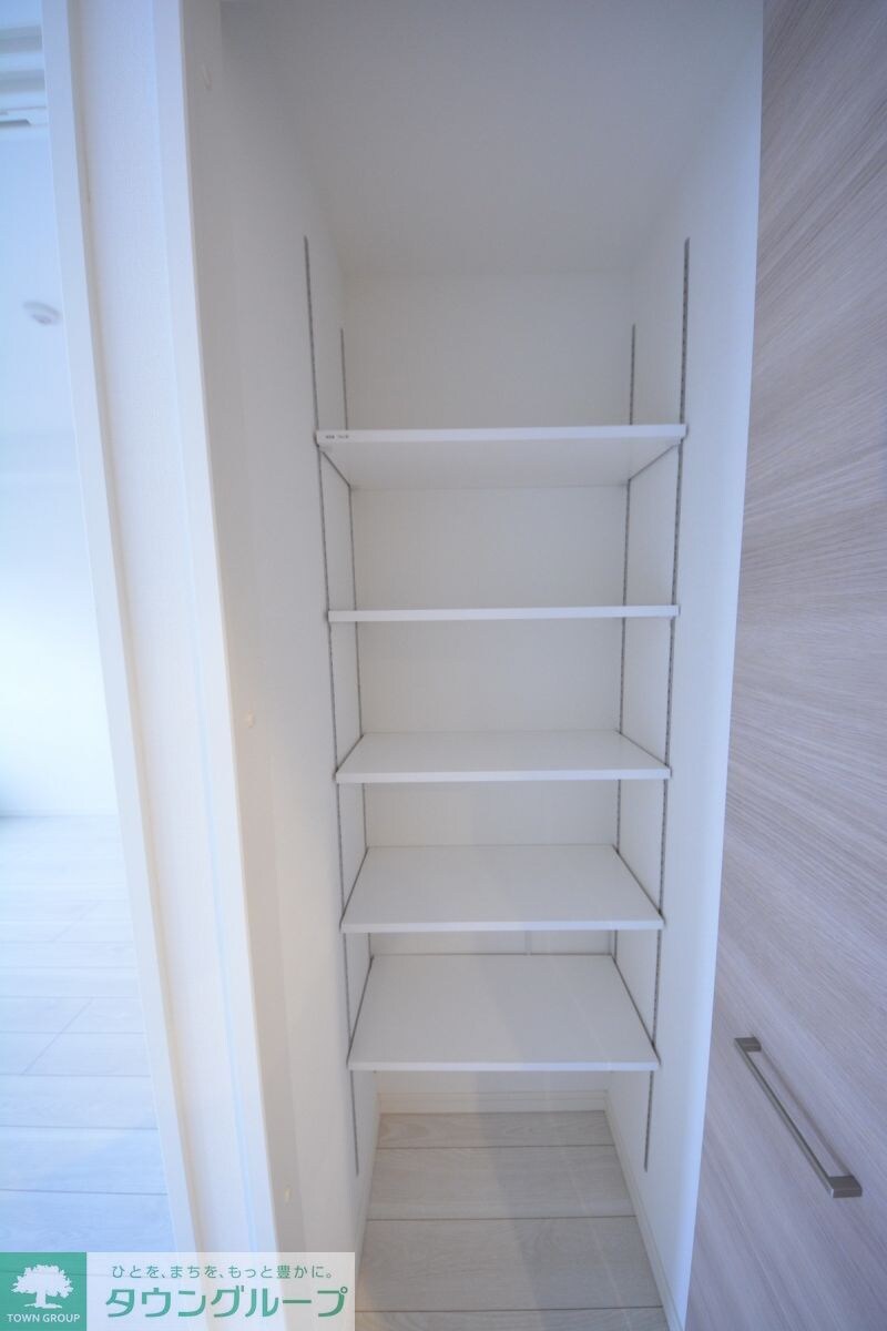 グランシャルール武蔵境の物件内観写真