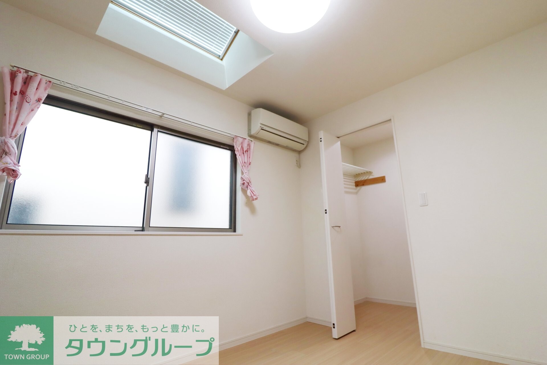 柳根町戸建の物件内観写真