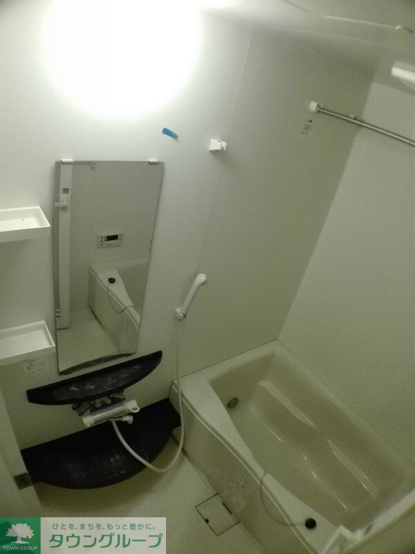 アン・ボルヌの物件内観写真