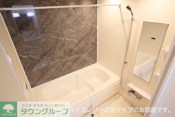 シャーロットタウンVIIの物件内観写真