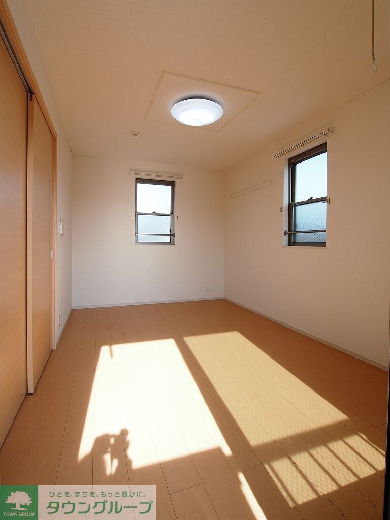 パインコートの物件内観写真