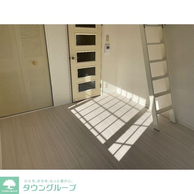 ローズアパートR-18の物件内観写真