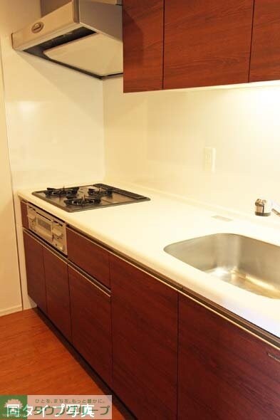 コンフォリア駒場の物件内観写真