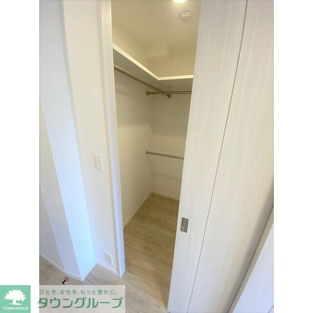 コンフォリア・リヴ新中野SOUTHの物件内観写真