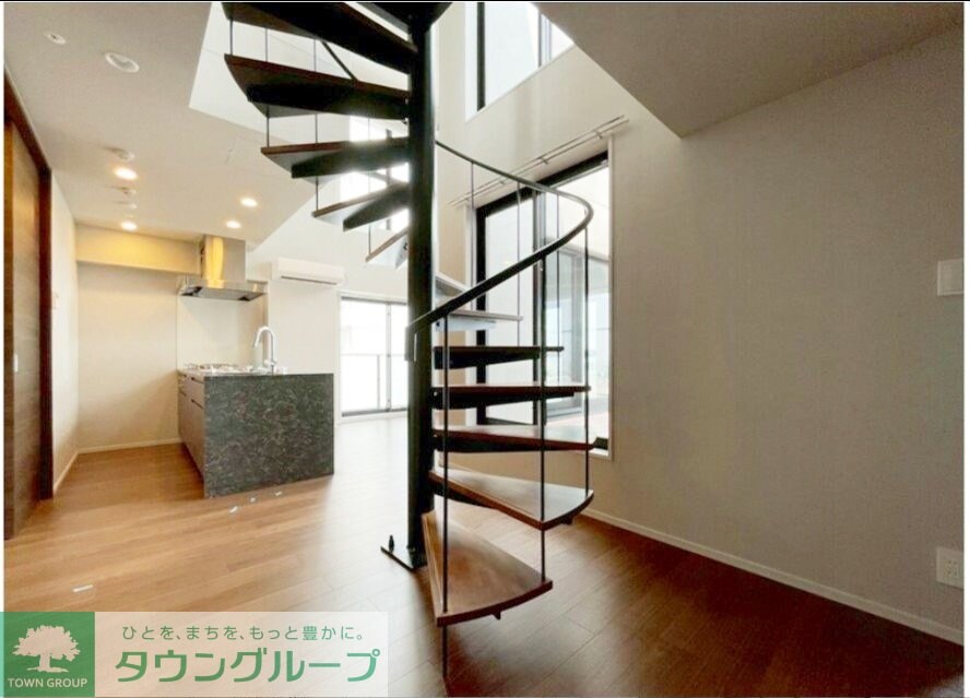 ルミーク三軒茶屋の物件内観写真