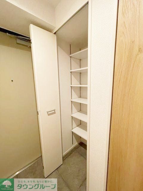 エルファーロ駒沢公園Iの物件内観写真