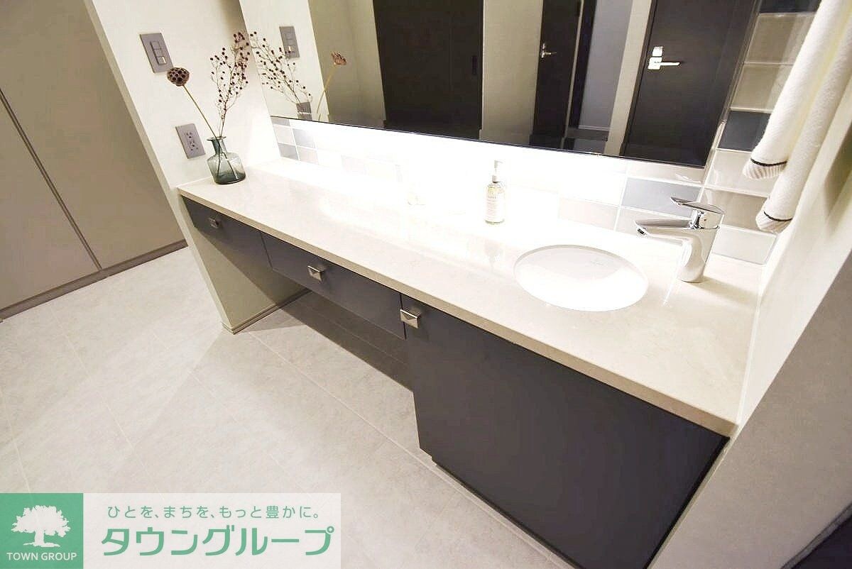 THE DOORS 広尾の物件内観写真