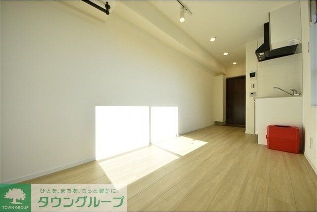 ファーヴァル代々木上原の物件内観写真