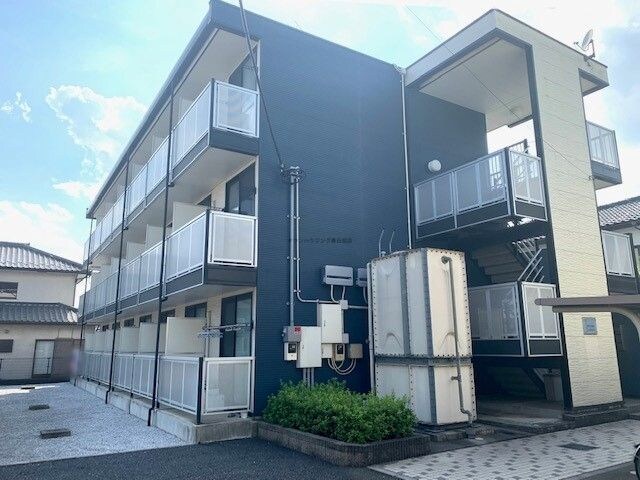 レオパレスボヌール久喜の物件外観写真