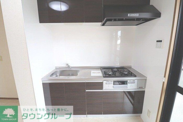 ハイカムール駒形の物件内観写真