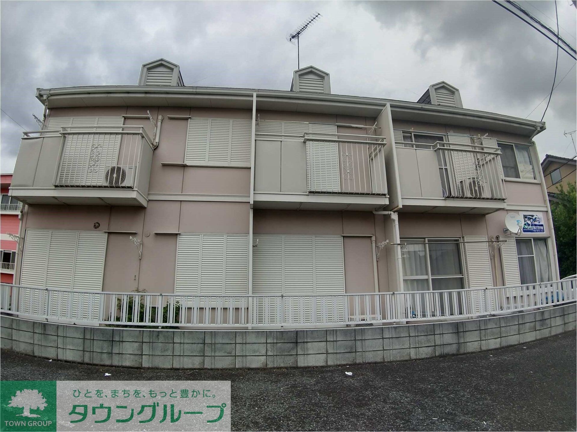 シオン花咲の物件外観写真