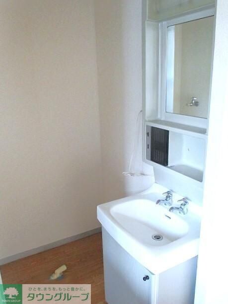 サンライフ梅郷 B棟の物件内観写真