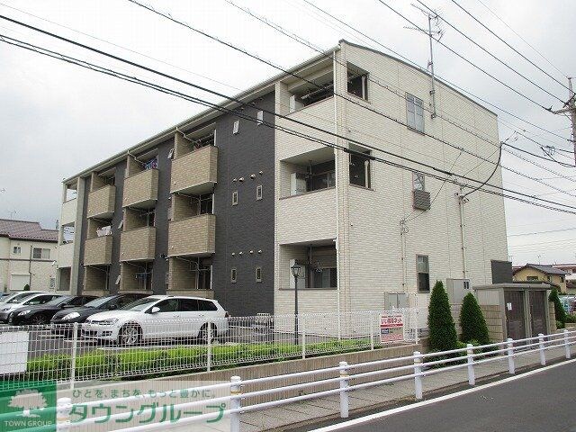 ホワイトヒルズドリ-バ-デンIIIの物件外観写真