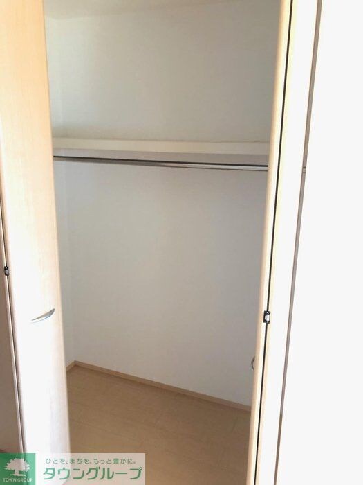 Dolly Varden IIの物件内観写真