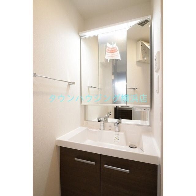 BluRock東神奈川の物件内観写真