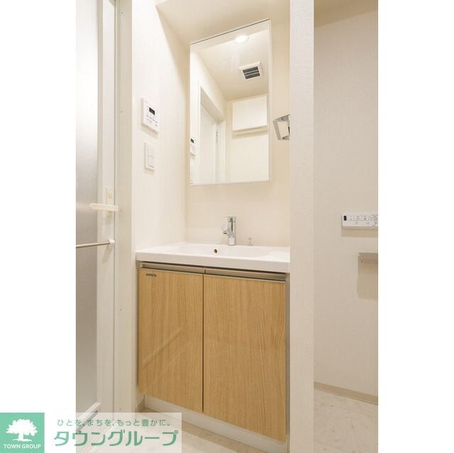 コンフォリア・リヴ横浜平沼の物件内観写真