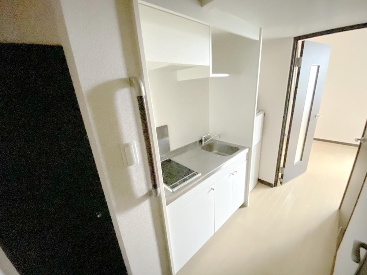 ミランダガーデンハイツ汐見台の物件内観写真