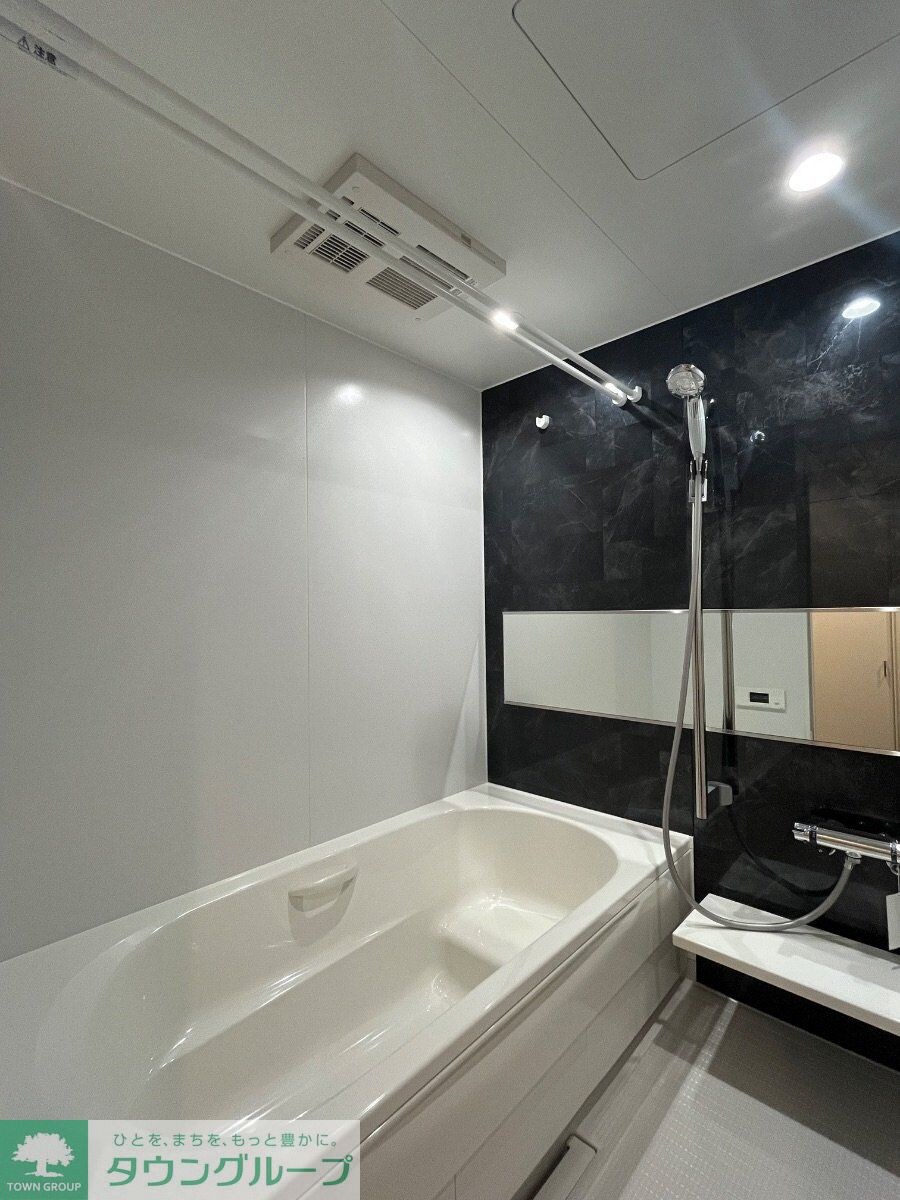 Chloe Westの物件内観写真