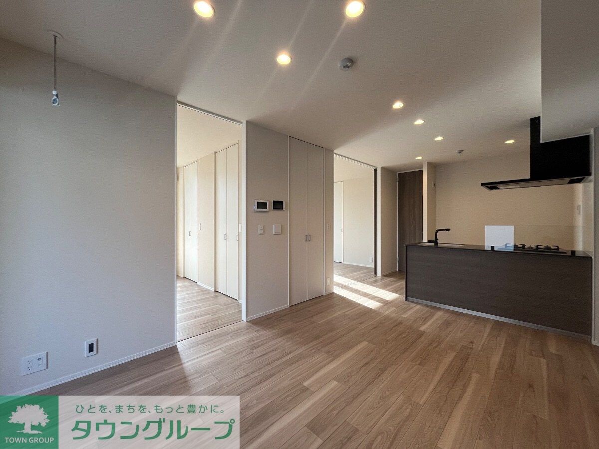 Chloe Westの物件内観写真