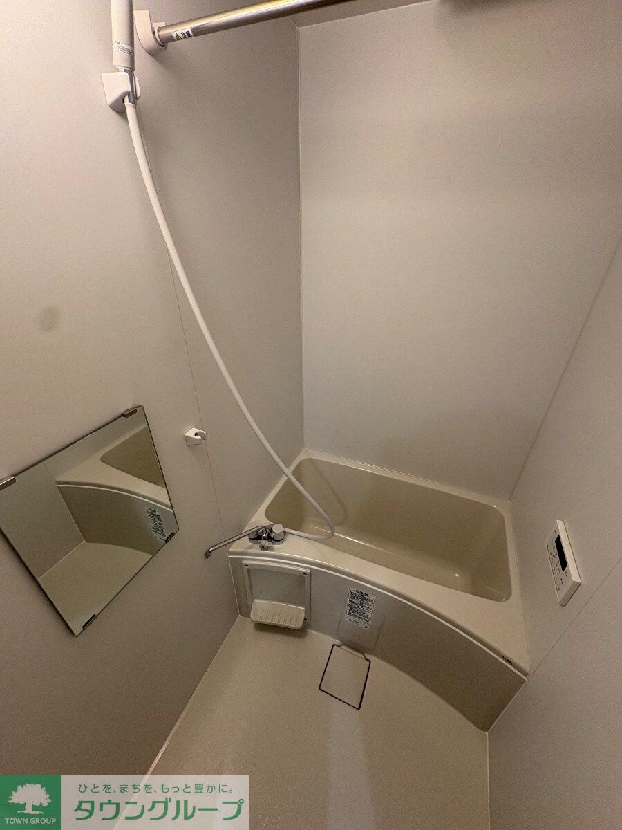 アザーレ・ディオン六会日大前の物件内観写真