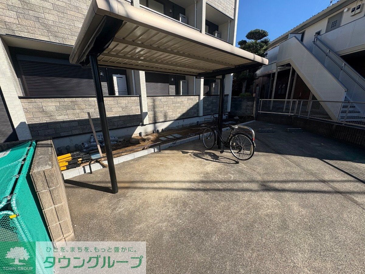 アザーレ・ディオン六会日大前の物件内観写真