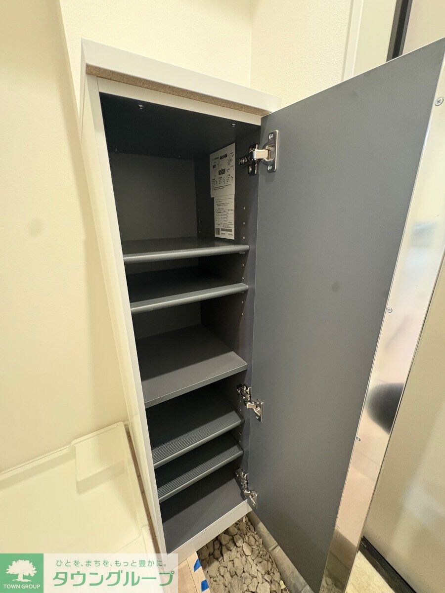 アザーレ・ディオン六会日大前の物件内観写真