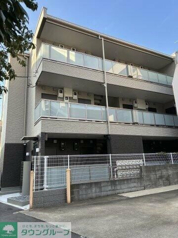 ラグゼフラット東六郷の物件外観写真