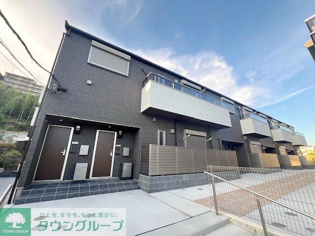 ウィステリア杉の森 B棟の物件外観写真