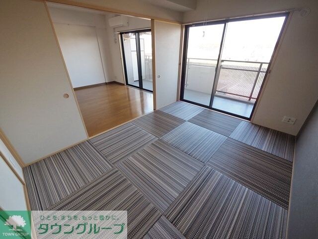 シエスタ大倉山の物件内観写真