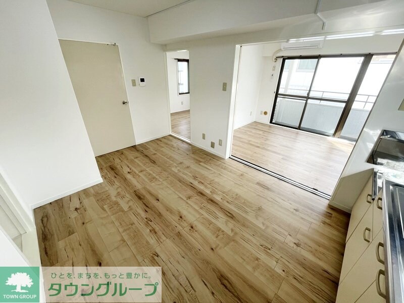 ホワイトマンションの物件内観写真