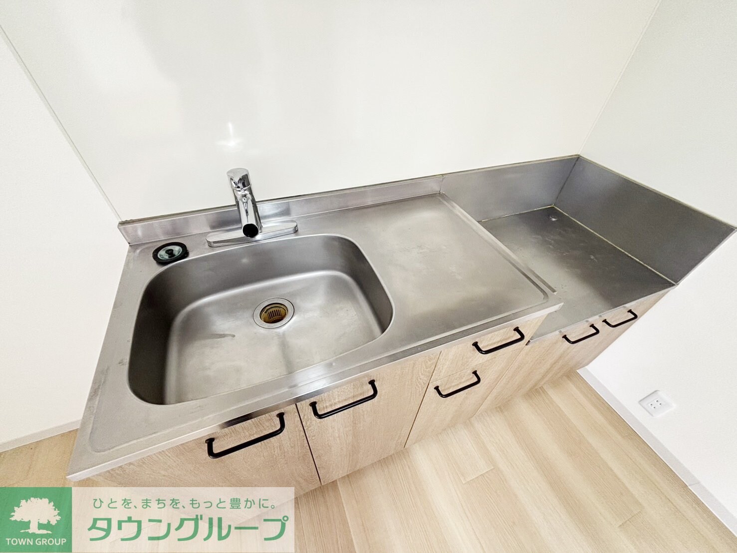 シャトル中山の物件内観写真