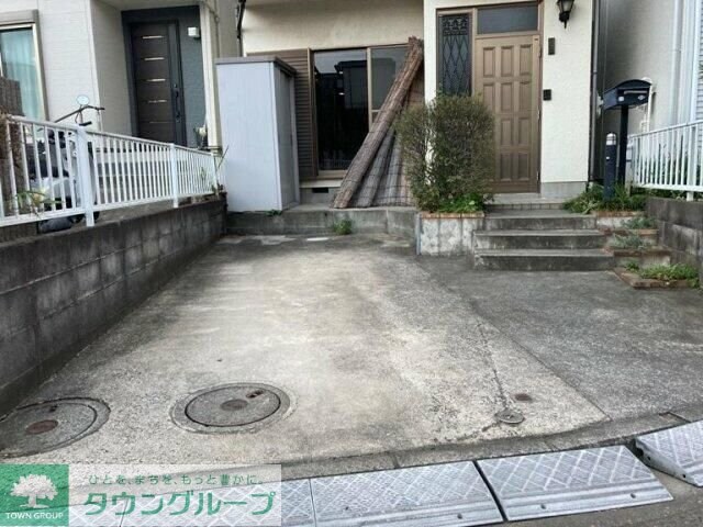 戸塚町戸建の物件内観写真